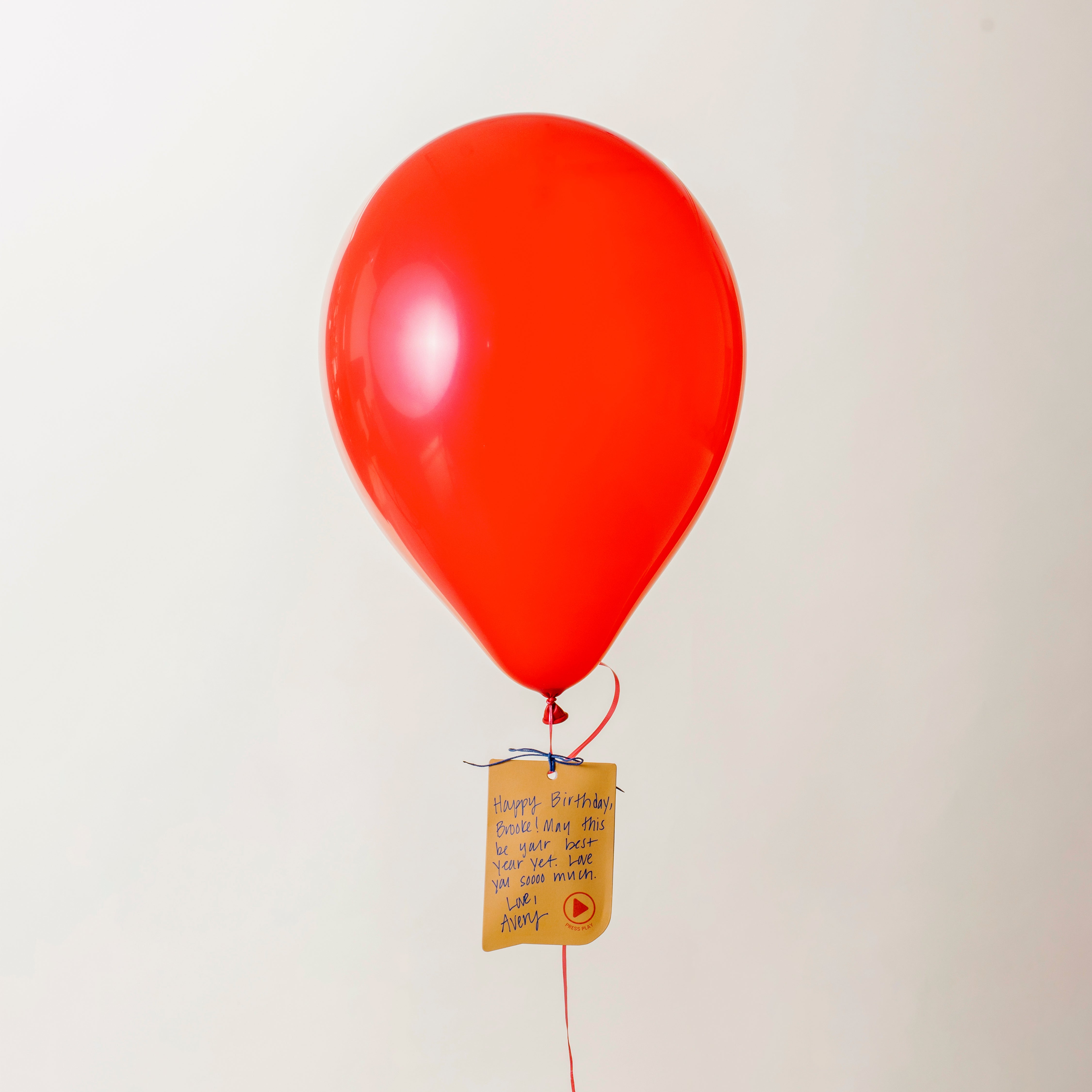 VoiceGift Tag – Recordable Gift Tag for Personal Audio Messages